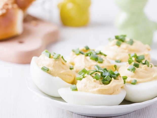 Basil and olives eggs