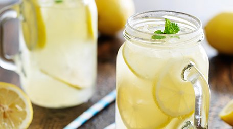 Lemonade with honey